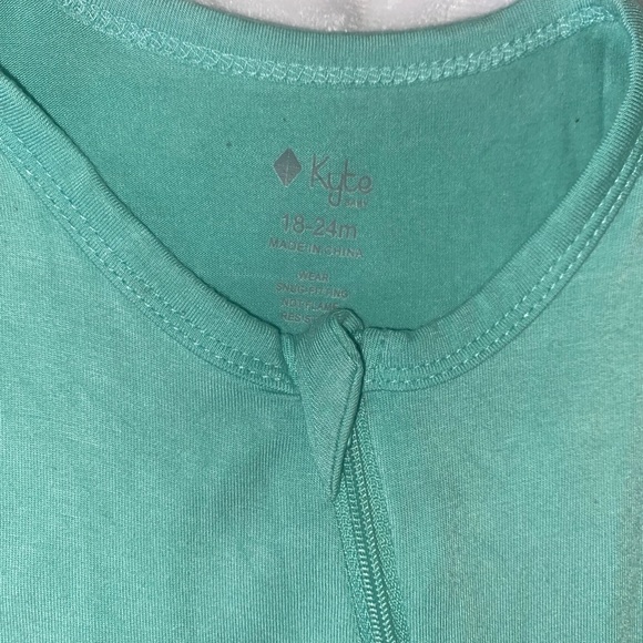 Kyte Romper - Picture 2 of 4